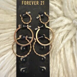 Forever 21 Twisted and Smooth Gold Earring Set